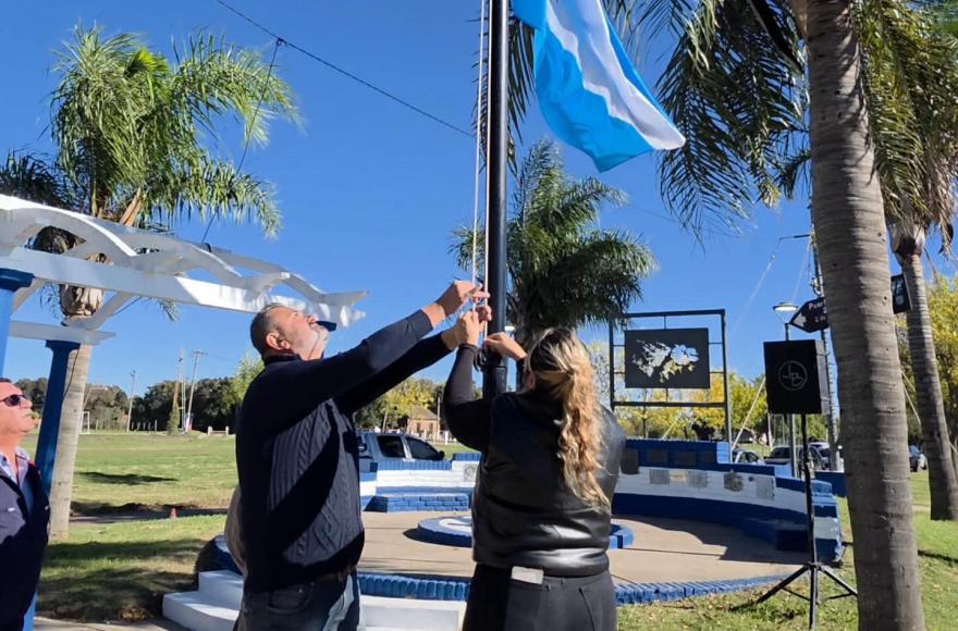 Sentido homenaje a Carlos Ángel “Cachito” González