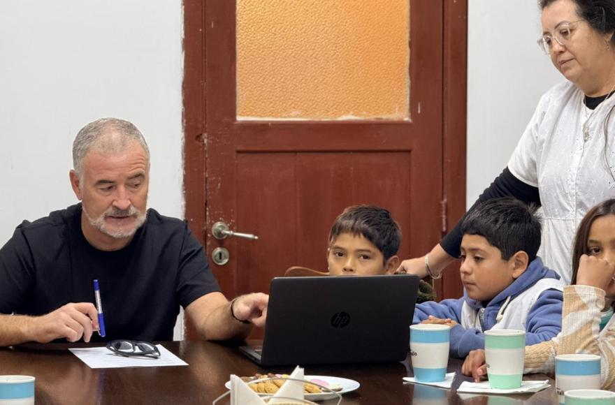 Alumnos de la escuela rural N°20 “San Carlos” visitaron al intendente