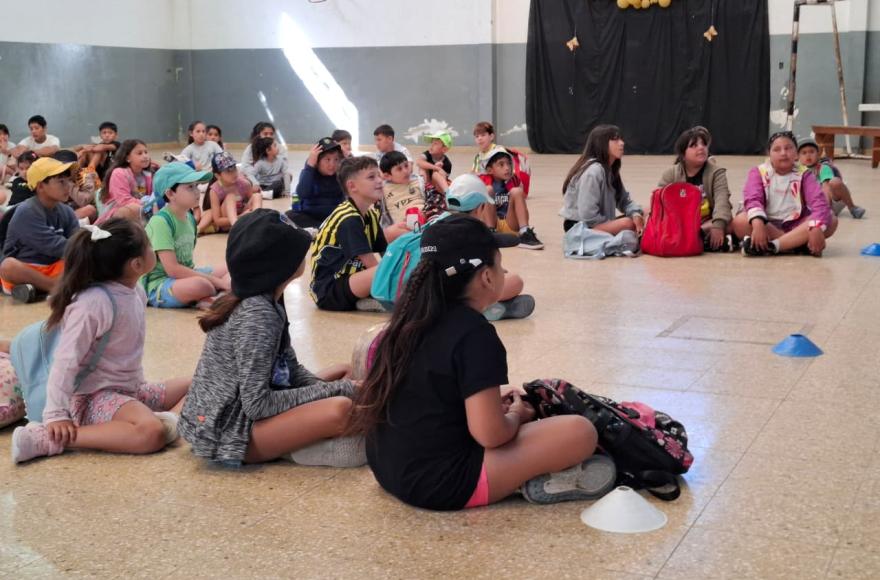 El objetivo es que los niños disfruten actividades recreativas al aire libre hasta el 27 de enero