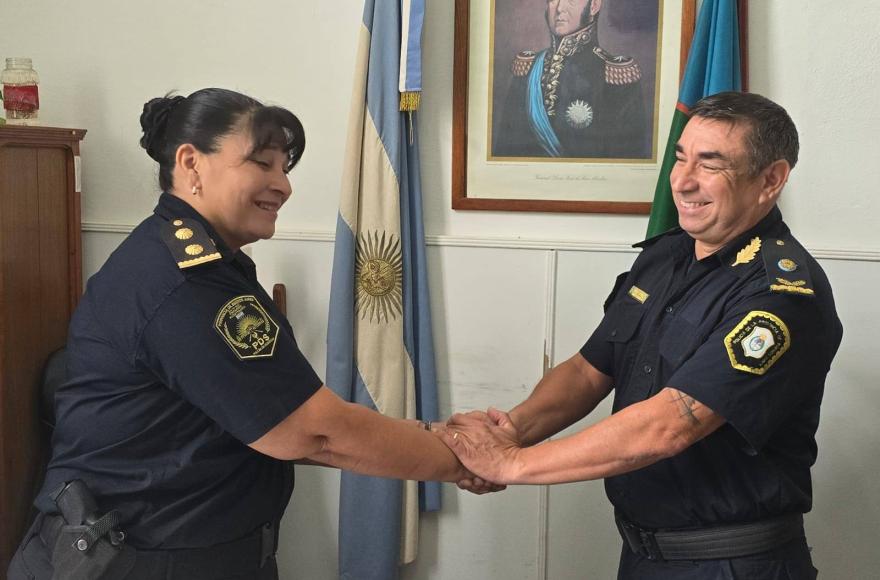 Andrea Leguizamón asumió al frente de la Comisaría Ramallo Primera