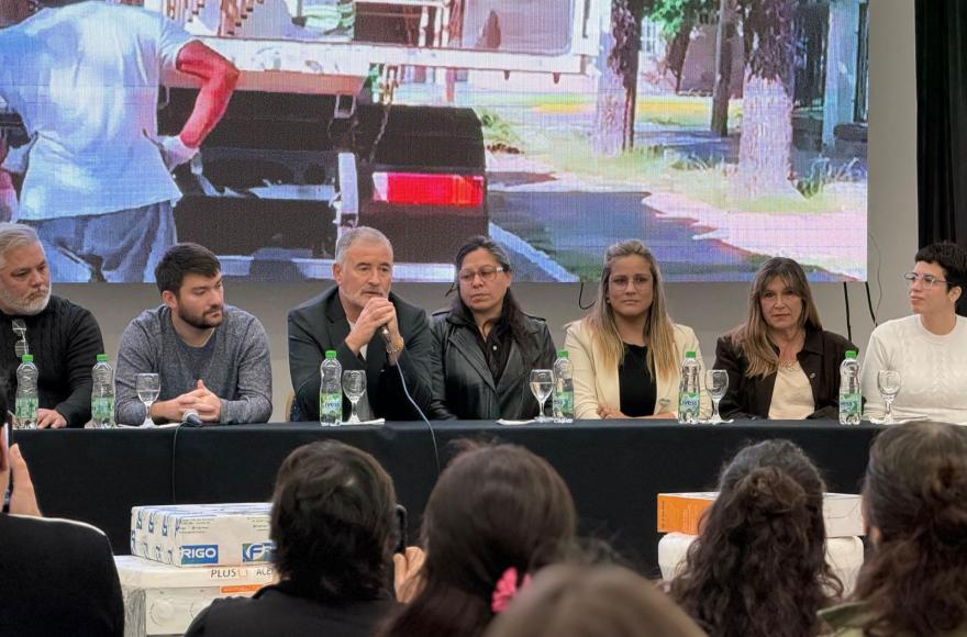 El Municipio de Ramallo entregó equipamiento a escuelas y jardines