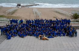 La delegaci&oacute;n de Ramallo se fotografi&oacute; junto a Poletti en Mar del Plata