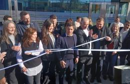 Kicillof inauguró una sede bancaria y entregó escrituras en Ramallo