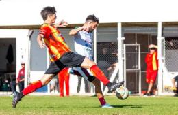 Duro revés deja a Defensores en zona crítica: 0-2 ante Boca Unidos