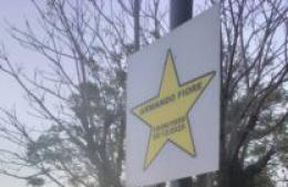 Villa Ramallo recordó a Armando Fiore con una Estrella Amarilla