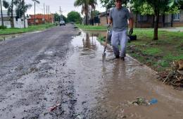El municipio continúa asistiendo a las familias y limpiando la vía publica tras el temporal