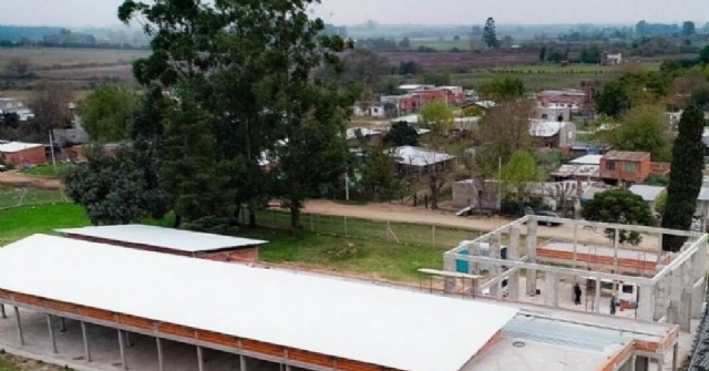 El gobierno municipal anticipó que continuará las obras de escuelas, pero una a la vez