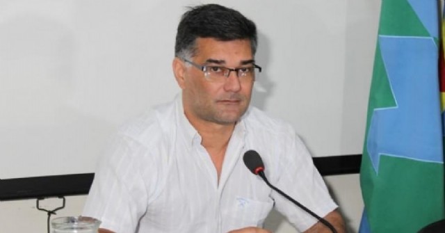 Anuncian descuento de sueldo a funcionarios para atender necesidades de los vecinos