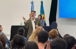 Muy buena concurrencia a disertación sobre consumo problemático