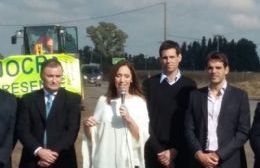 La gobernadora anunció de manera oficial la repavimentación de la Ruta 51