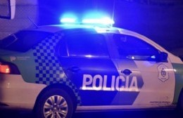 Roban bebidas alcohólicas en un supermercado