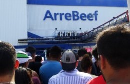 ArreBeef reabre sus puertas con mil trabajadores