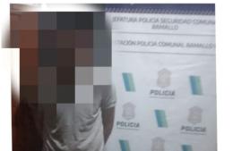 Detienen a dos jóvenes por ofrecer elementos robados