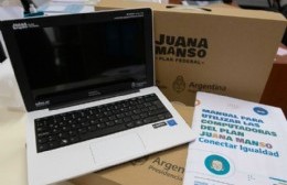 Los alumnos del ciclo básico continúan recibiendo Netbooks del programa nacional "Juan Manso"