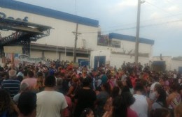 "ArreBeef no se cierra": masiva marcha en Pérez Millán