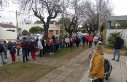 Se realizó un abrazo simbólico al Hospital Gomendio