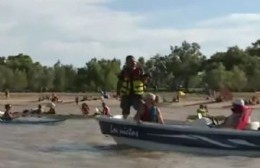 Se realizó un histórico piquete en el río Paraná por la Hidrovía