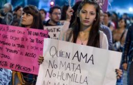 Acto del "Ni Una Menos" en Ramallo