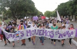 Mujeres marcharon por el 8M y realizaron pedidos a las autoridades