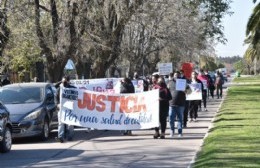 Marcha en reclamo de mejoras en el sistema de salud municipal