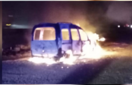 Se incendió una camioneta sobre la autopista