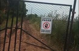 Polémica en Costa Pobre por trabajos y restricciones pese a la cautelar