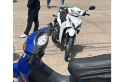 Tres personas hospitalizadas tras un choque entre dos motos